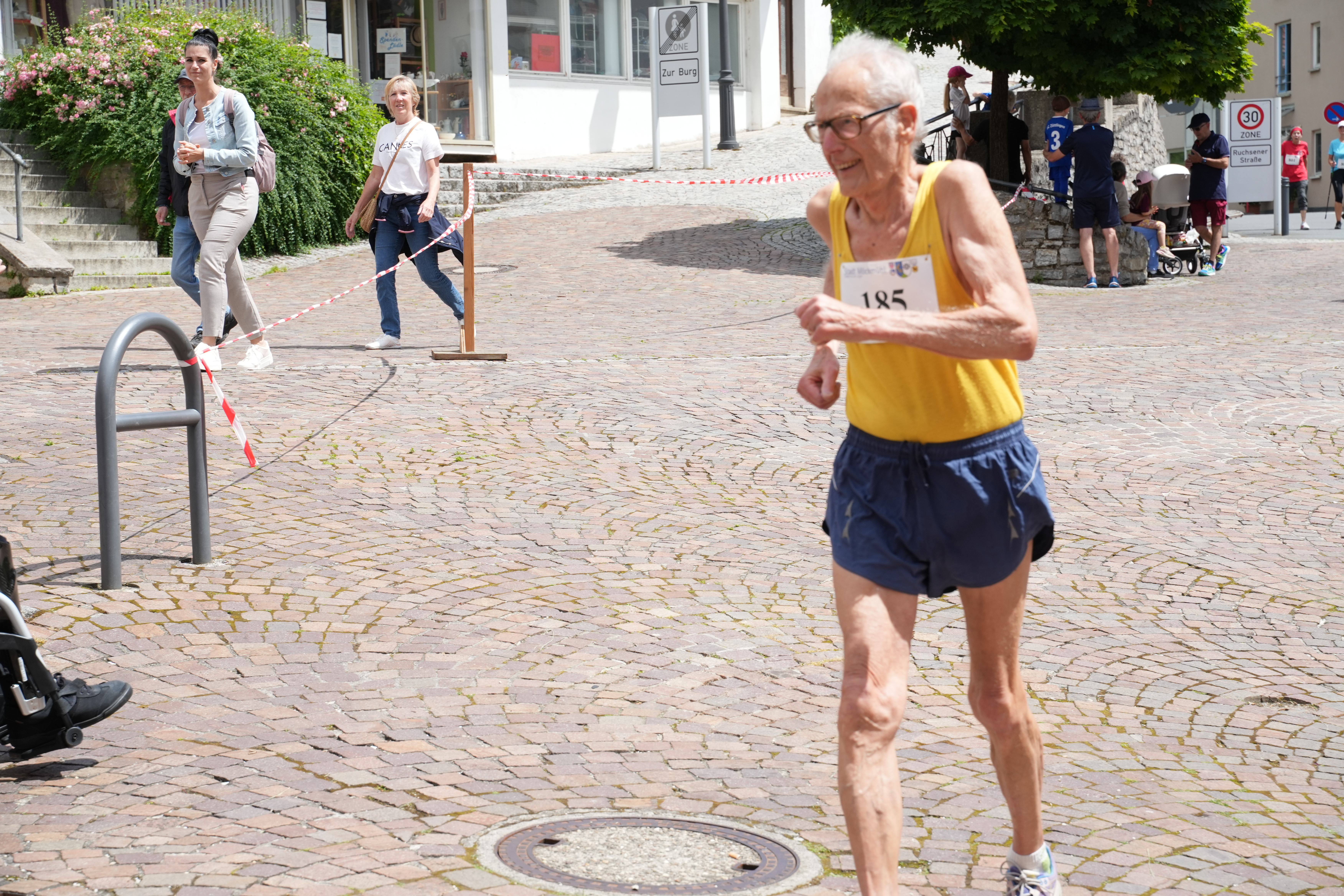 Horst Engelhardt -mit 89 Jahren ältester Teilnehmer des Laufes